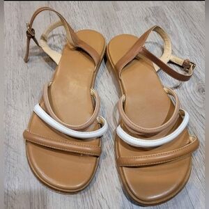 Michael Kors leather strappy sandals 9